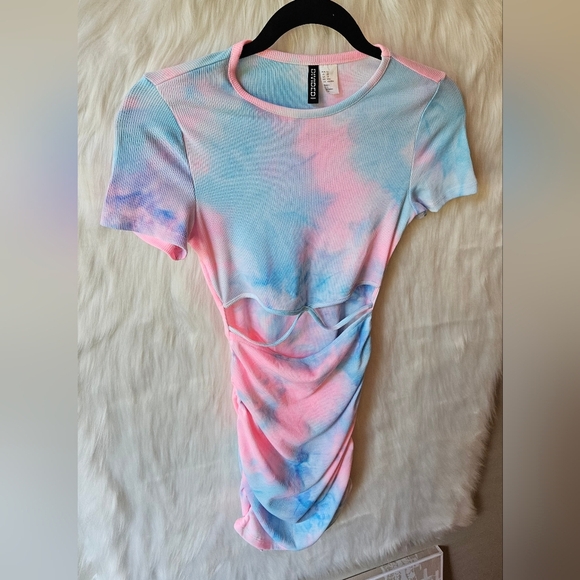 H&M Divided Lazy Surf Beach Club Tie-Dye Cutout Bodycon Dress - Picture 2 of 8